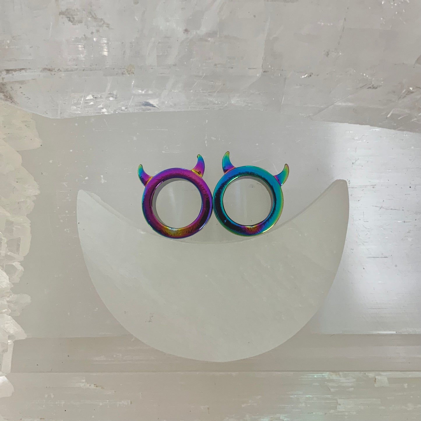 Neo Devil Horns Steel Tunnels