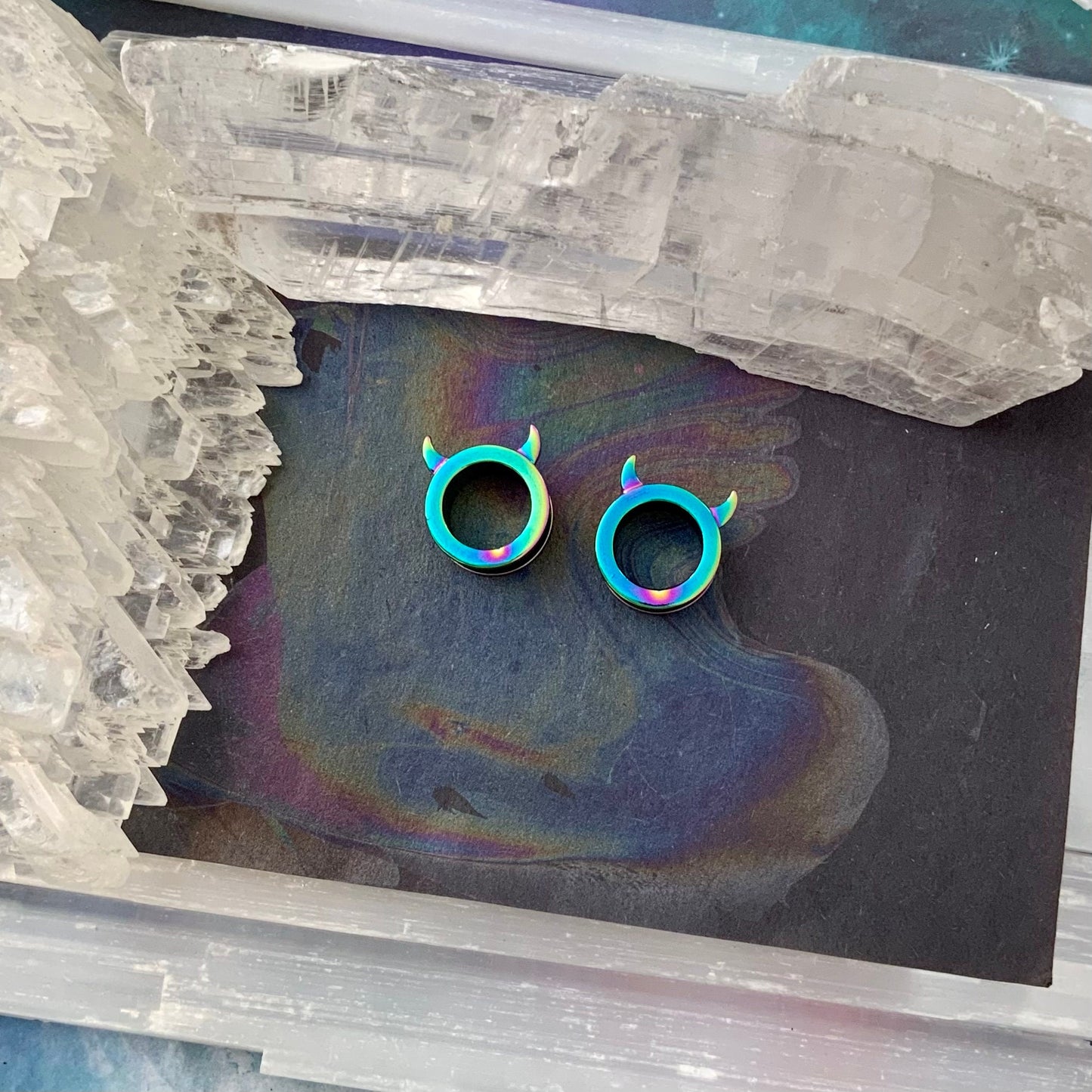Neo Devil Horns Steel Tunnels