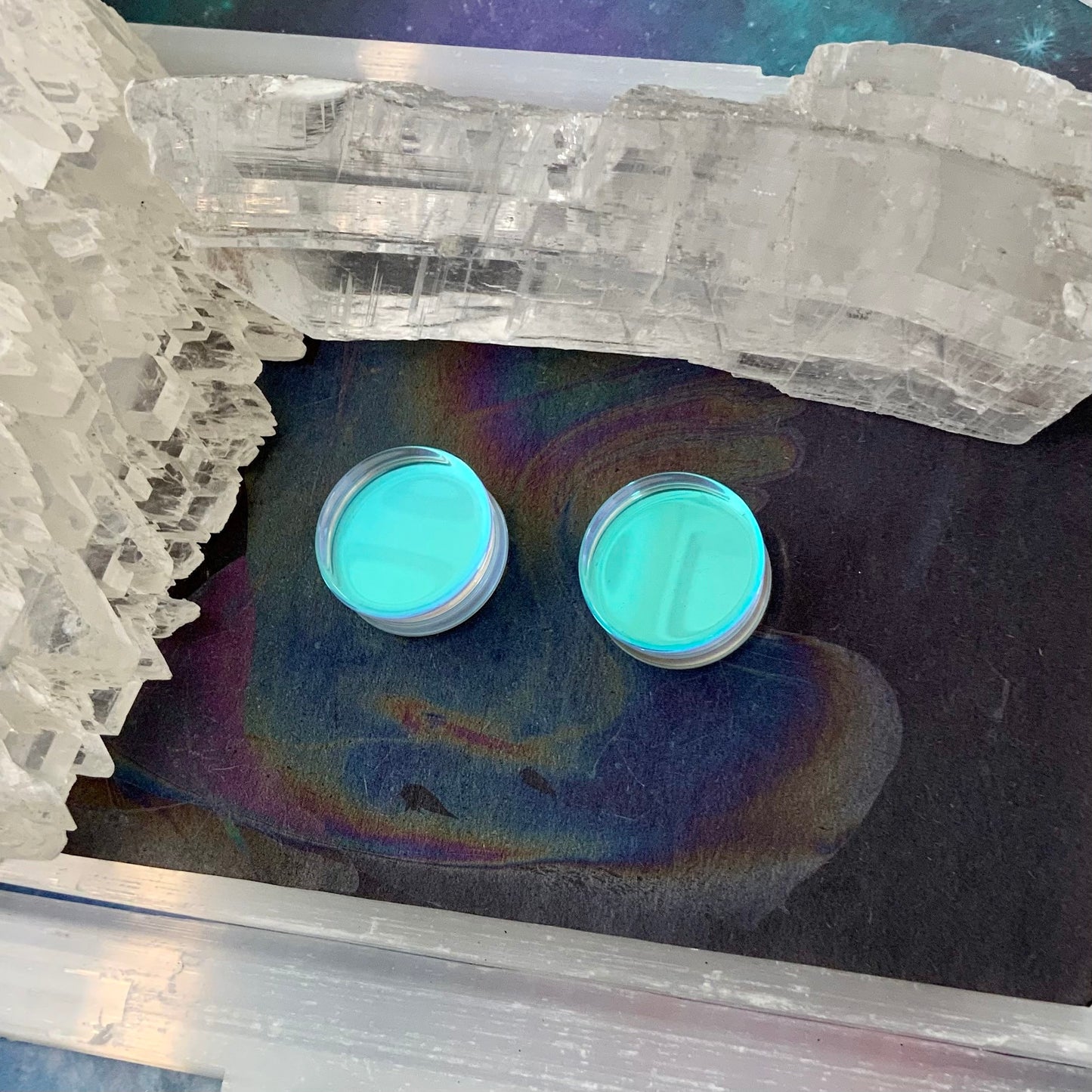 Intergalactic Glass Plugs