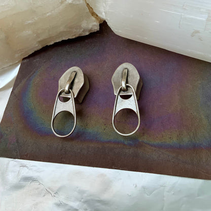 Unzip Me Zipper Gauges